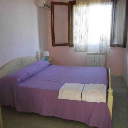 Agriturismo Tupei Hotel Calasetta Værelse billede